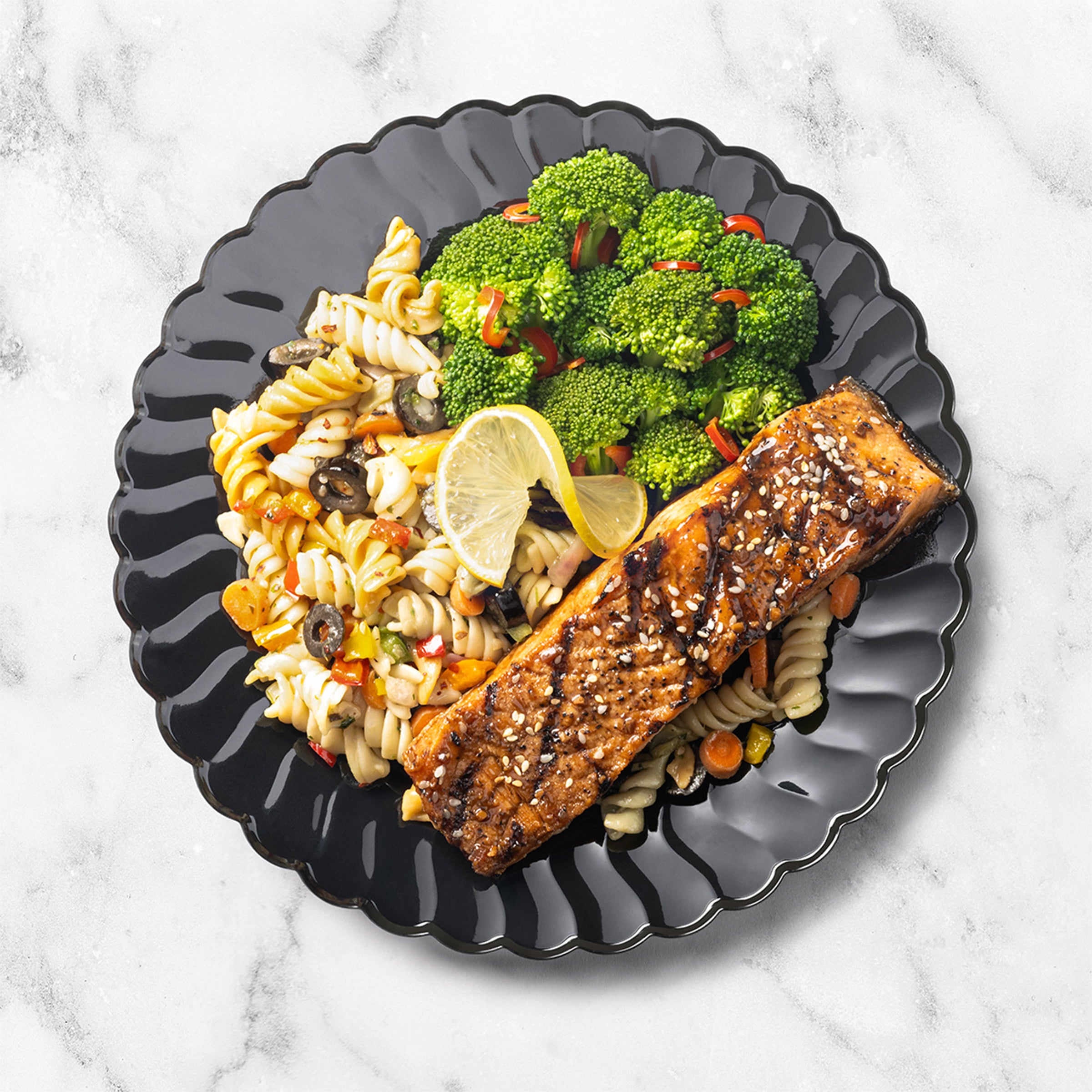 10.25" Flairware Dinner Plate 18 packs or 8. Available black, bone, clear and white. Fineline 210